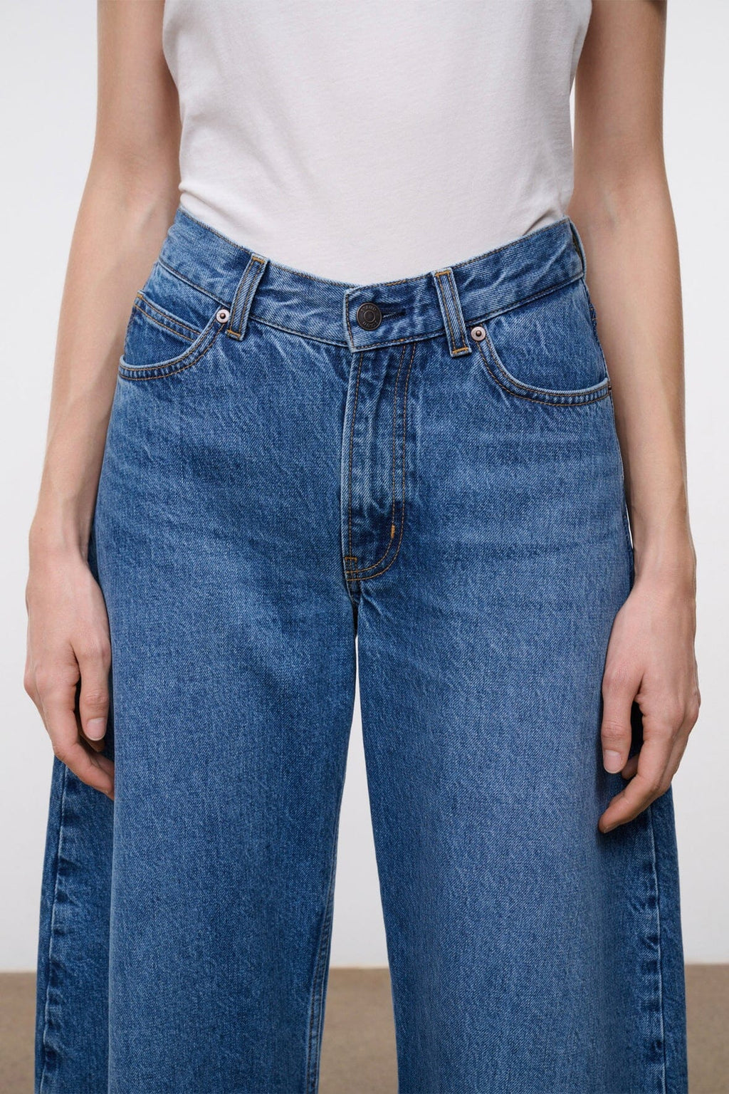 JACKSON BARREL JEAN | VINTAGE WASH