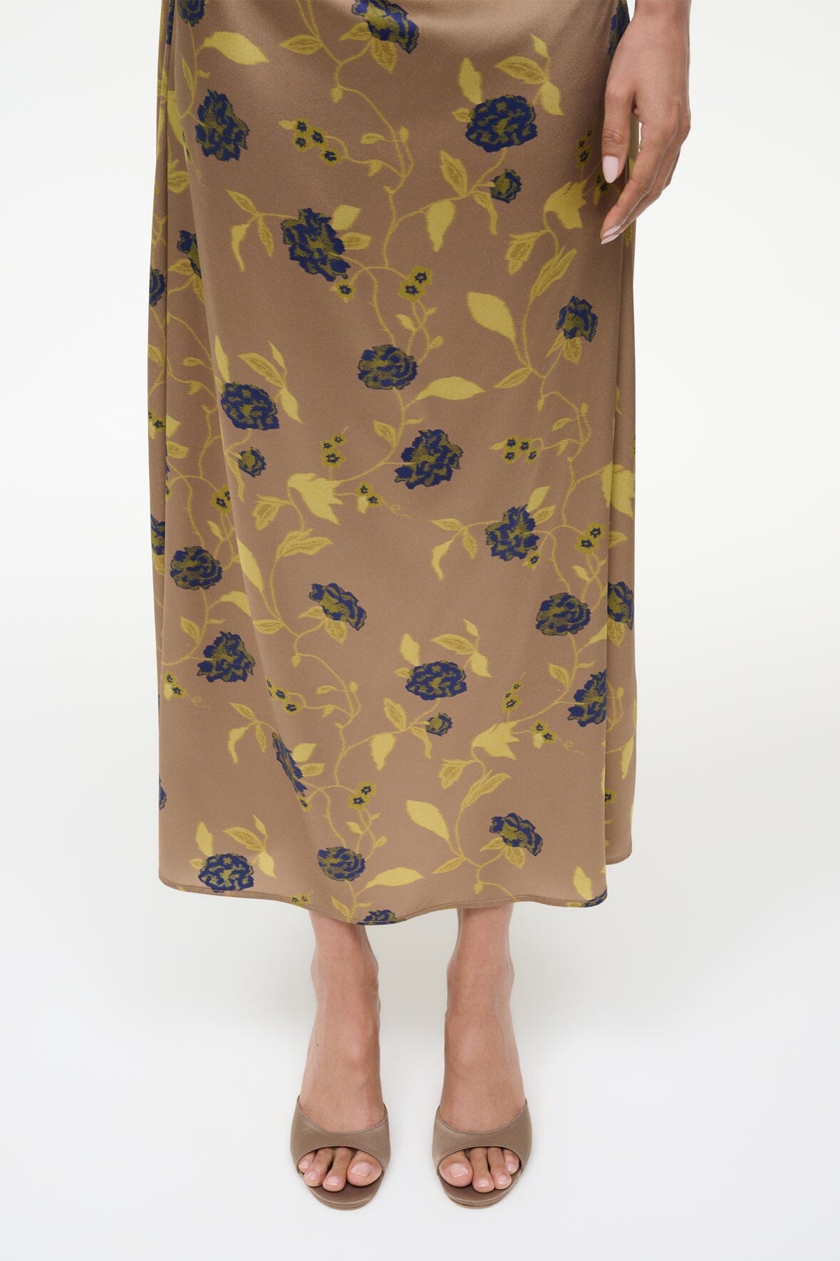 BRIGITTE SATIN MULE | TRUFFLE