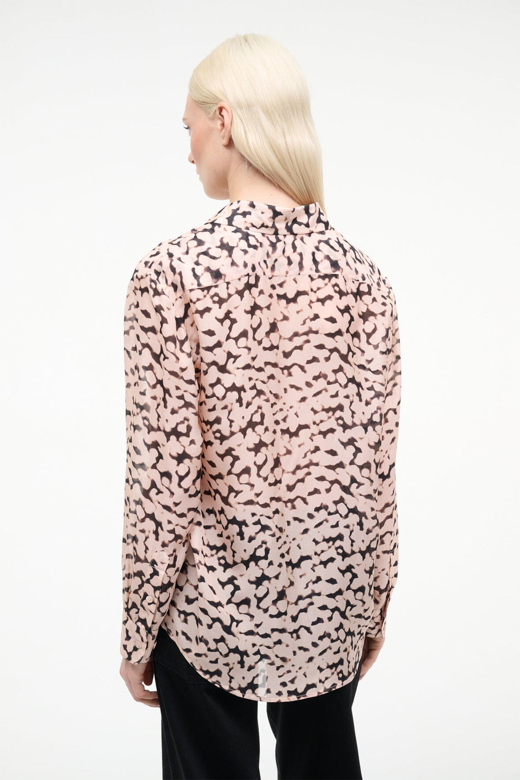 ROXBURY SILK SHIRT | ALMOND BLACK