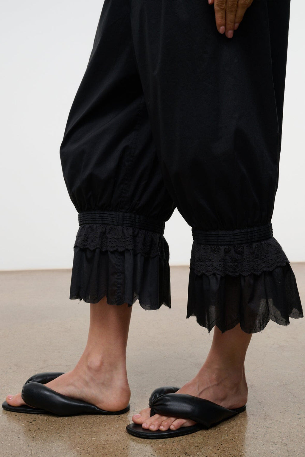 RENZO PANT | BLACK