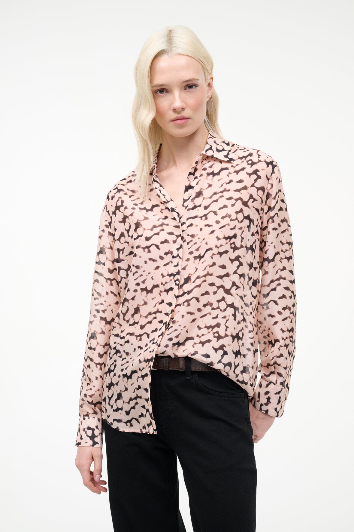 ROXBURY SILK SHIRT | ALMOND BLACK